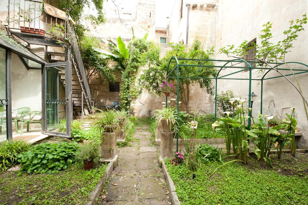 Casa D'Artista Suite & Garden Лечче Экстерьер фото