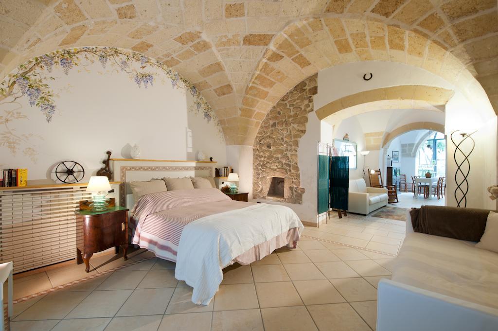 Casa D'Artista Suite & Garden Лечче Экстерьер фото