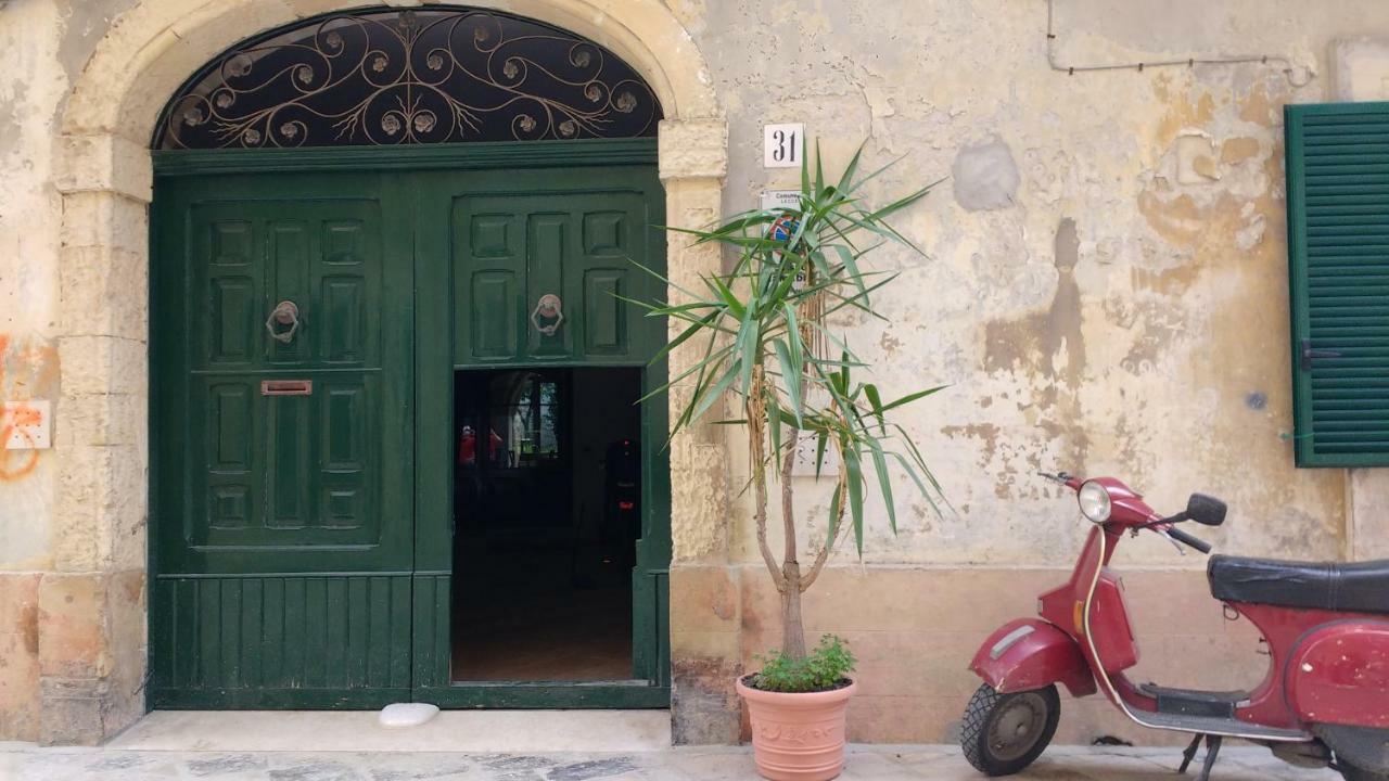 Casa D'Artista Suite & Garden Лечче Экстерьер фото